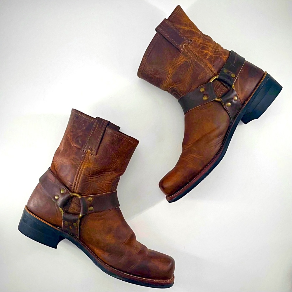 Frye 8R Distressed Brown Leather Brass Engineer Harness Motorcycle Biker Boots